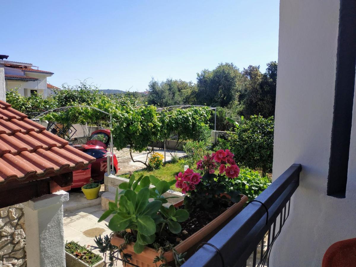 Apartment Lavanda Nova Ražanj Esterno foto