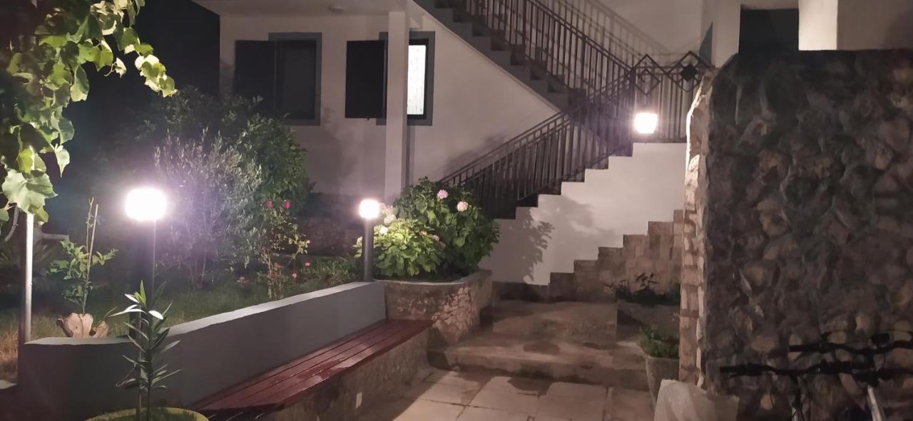 Apartment Lavanda Nova Ražanj Esterno foto