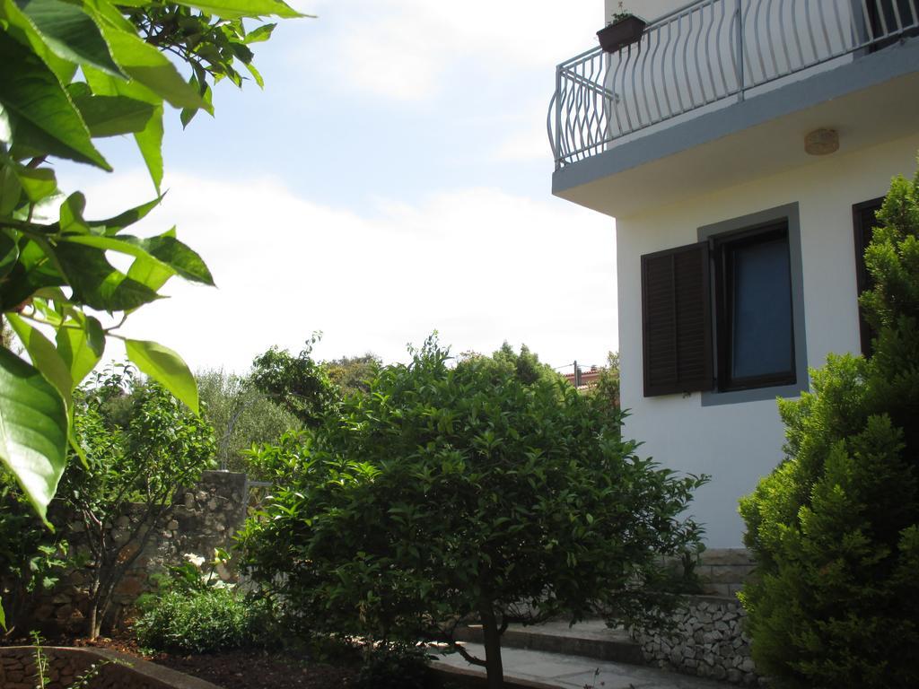 Apartment Lavanda Nova Ražanj Esterno foto