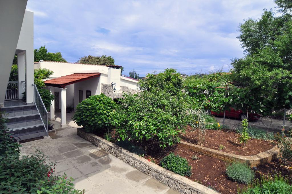 Apartment Lavanda Nova Ražanj Esterno foto