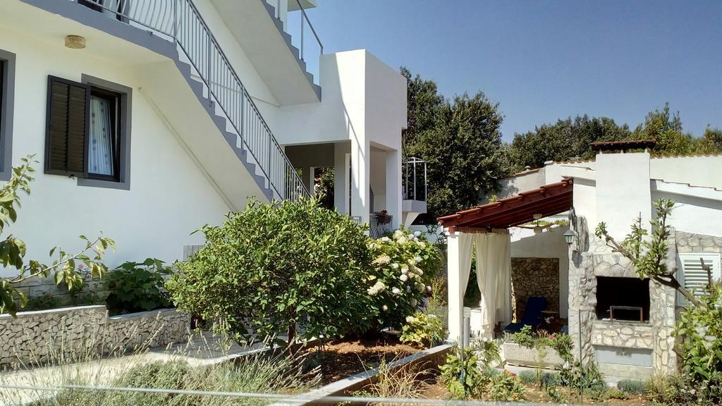 Apartment Lavanda Nova Ražanj Esterno foto