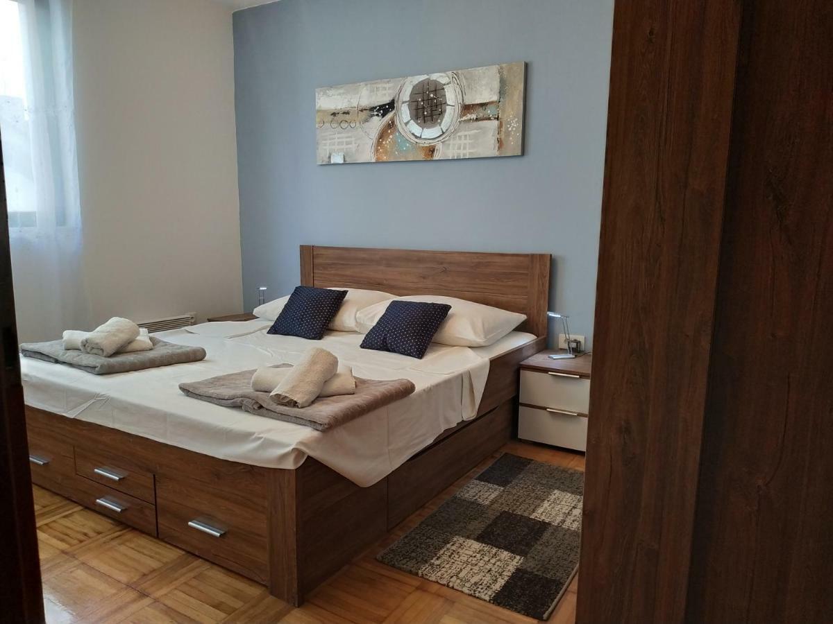 Apartment Lavanda Nova Ražanj Esterno foto